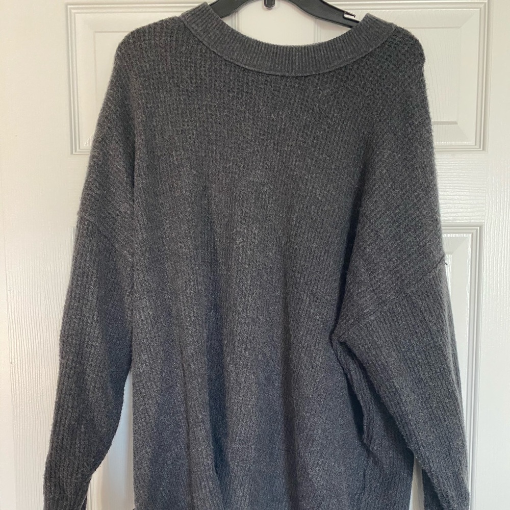 Gray knit Aerie sweater